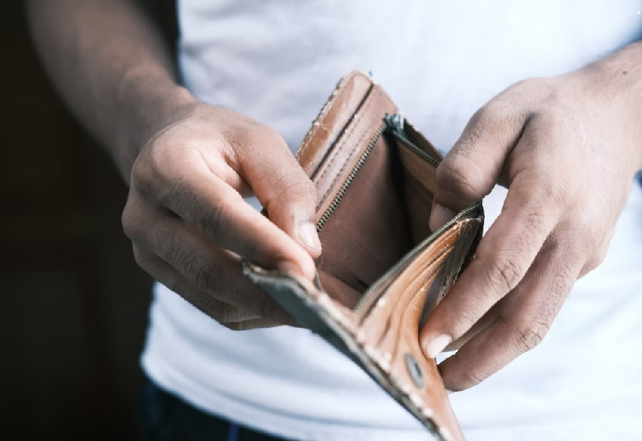 Empty Wallet